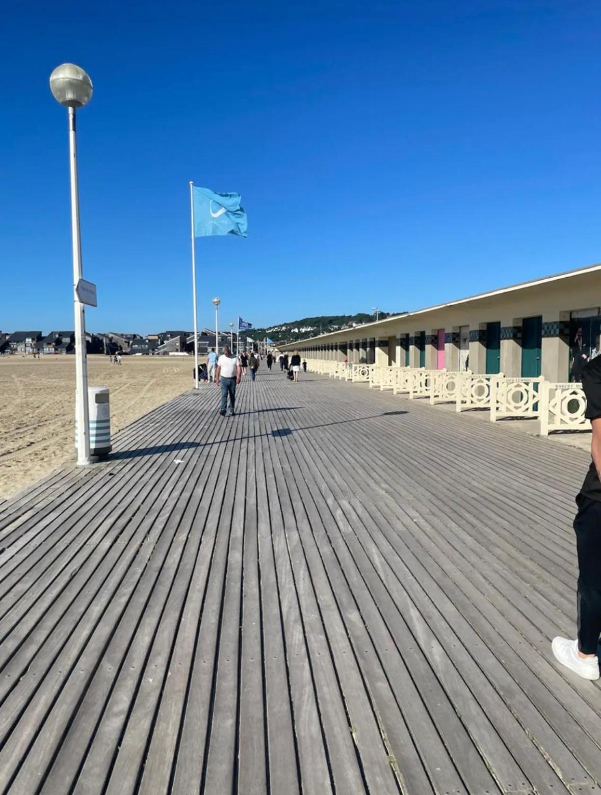 Botel Voilier Port Avec Parking Prive Gratuit *